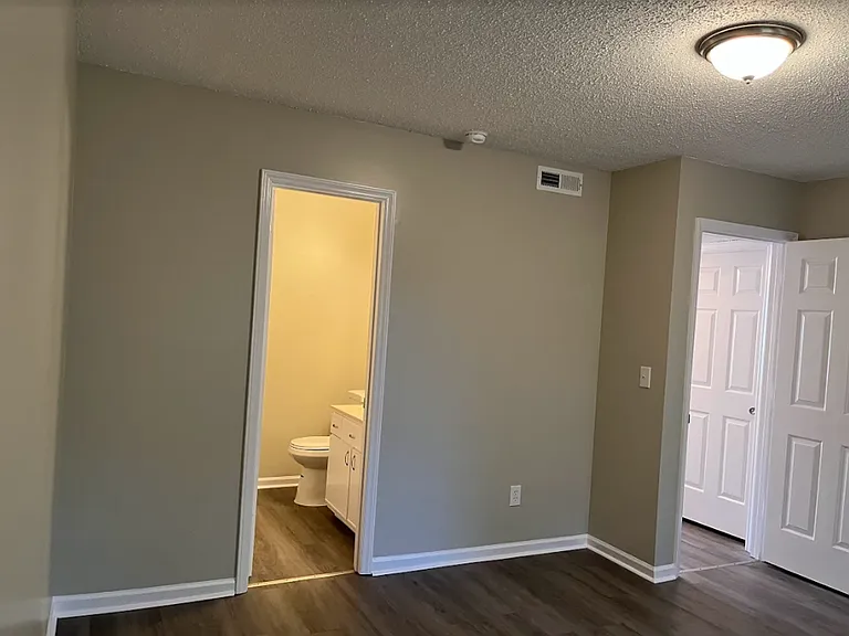 Two bedroom, 1.5 bath condo in High Point--Oakmont Condominiums — Photo 20