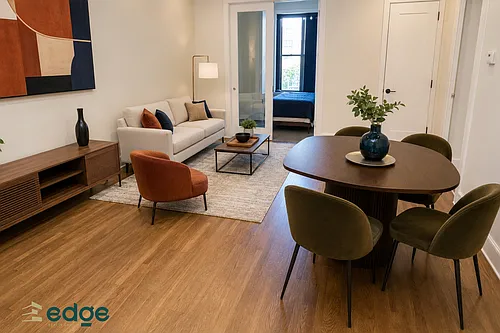 565 Evergreen Ave #2R Photo 1