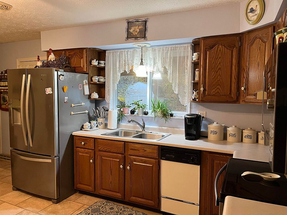 123 Meadow Ave, Raceland, KY 41169 Zillow