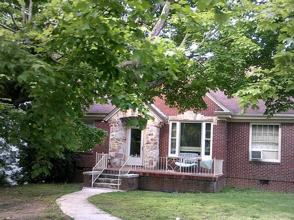 233 Alpine Dr, Danville, VA 24540