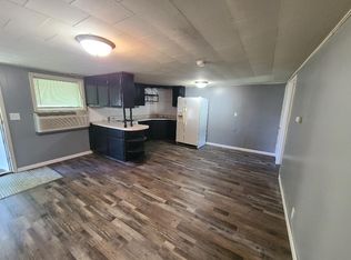 225 S Jackson St, Blandinsville, IL 61420