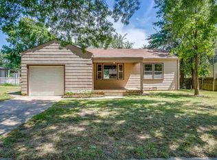2244 S Pinecrest St, Wichita, KS 67218