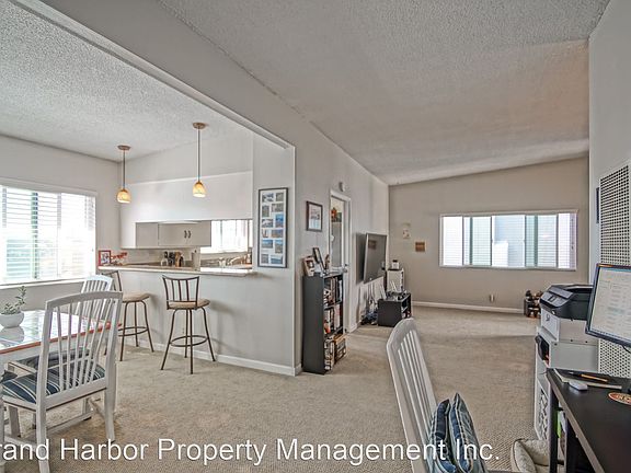 3rd image of 1500 Manhattan Ave APT A