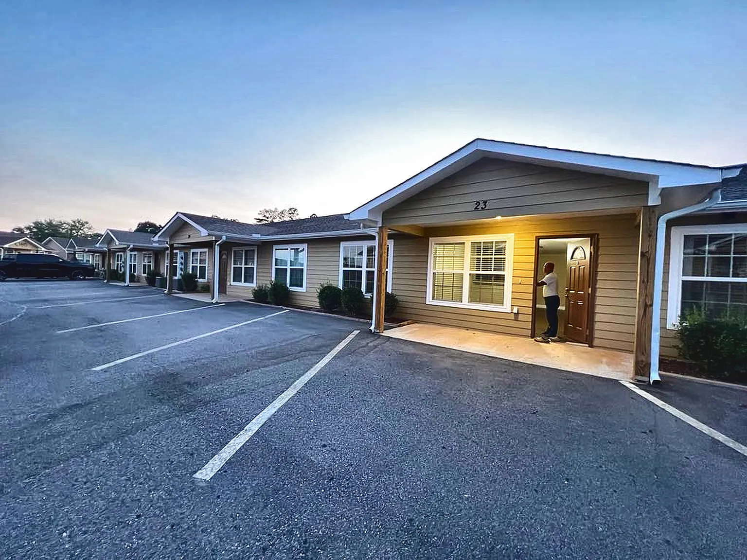 2 bed, 1008 sqft, $1,295 — Photo 4