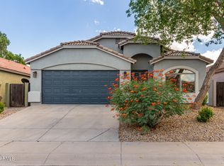 3847 W Yellow Peak Dr, San Tan Valley, AZ 85144