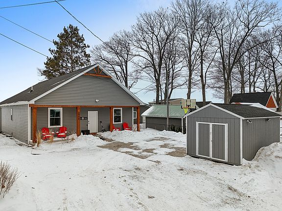 2nd image of 3948 W Houghton Lake Dr