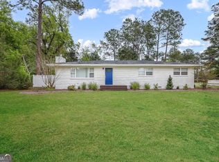 106 Groveland St, Jesup, GA 31545