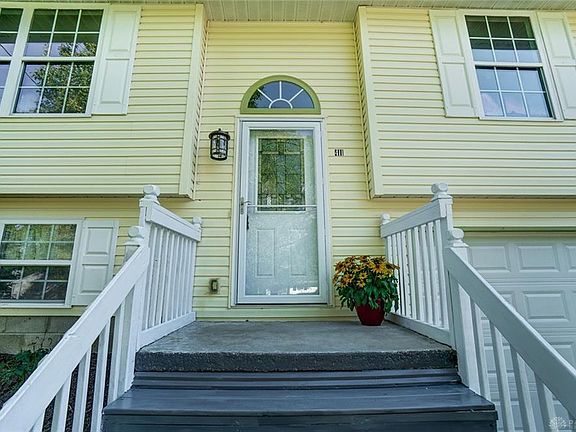 2nd image of 411 Suncrest Dr
