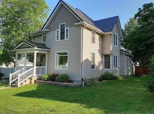 205 W Clark St, Calmar, IA 52132