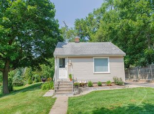 6N418 Tucker Ave, St Charles, IL