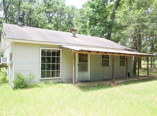 101 Sandy Creek Ln, Willis, TX 77378