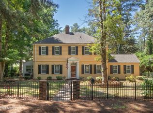 310 E Morganton Road, Southern Pines, NC 28387
