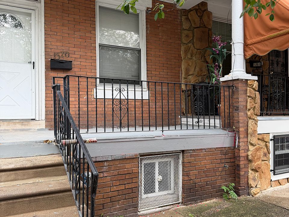 1st image of 1370 Narragansett St