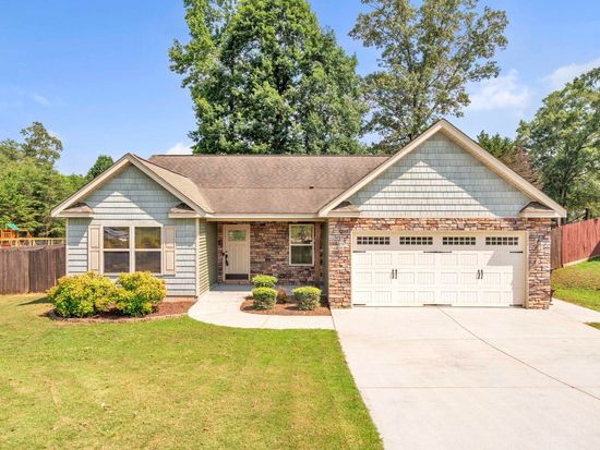 816 E Darby Rd, Taylors, SC 29687