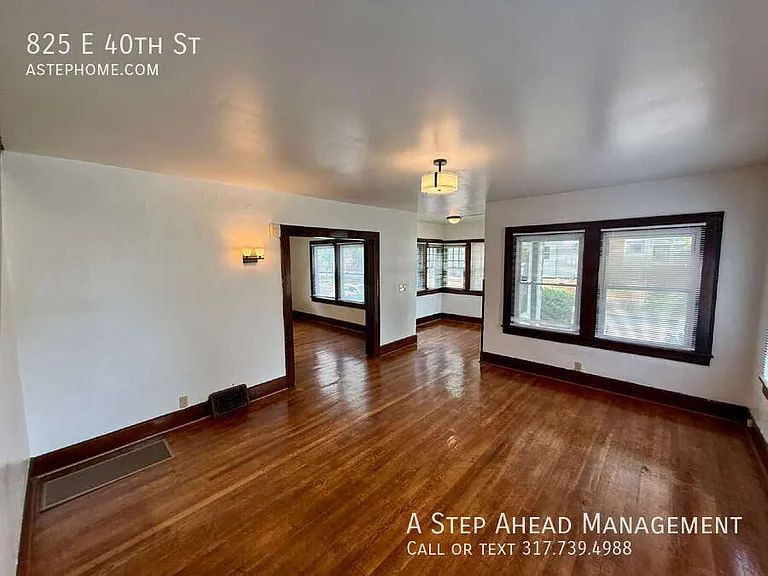 825 E 40th St — Photo 9