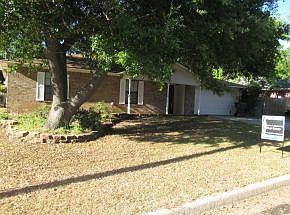 1st image of 808 Scarlet Oak St