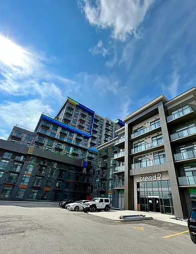 460 Dundas St E Photo 1
