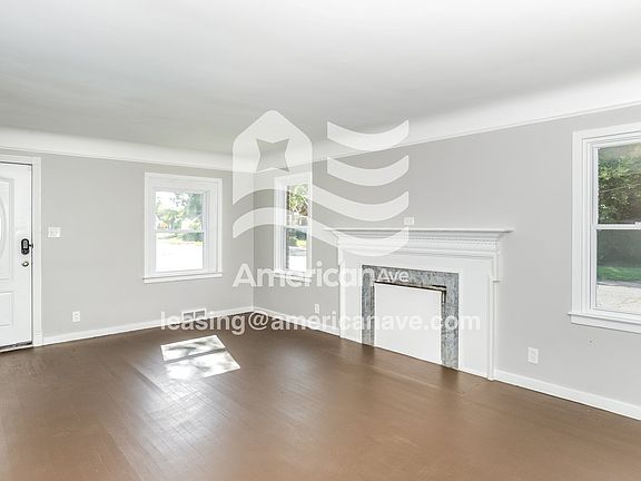 1518028_004_living_room_13925512.jpg