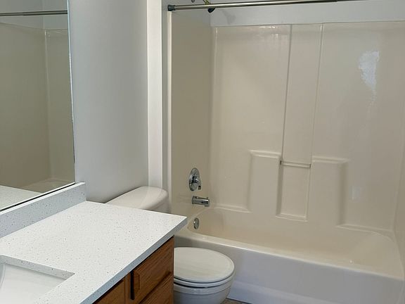 3rd image of 1342 E Gentile St #27