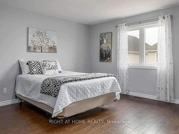 3rd image of 1427 Monarch Dr