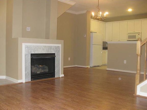 Living Room / Dining Room