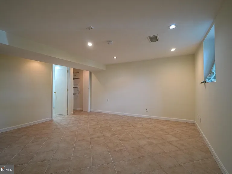 2161 N Brandywine St — Photo 12