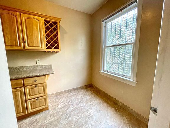 4th image of 1050 Fell St #7