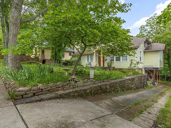 4th image of 511 N Forest Ave