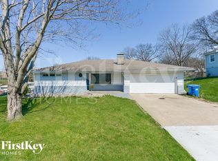 306 NW 54th Ter, Kansas City, MO 64118