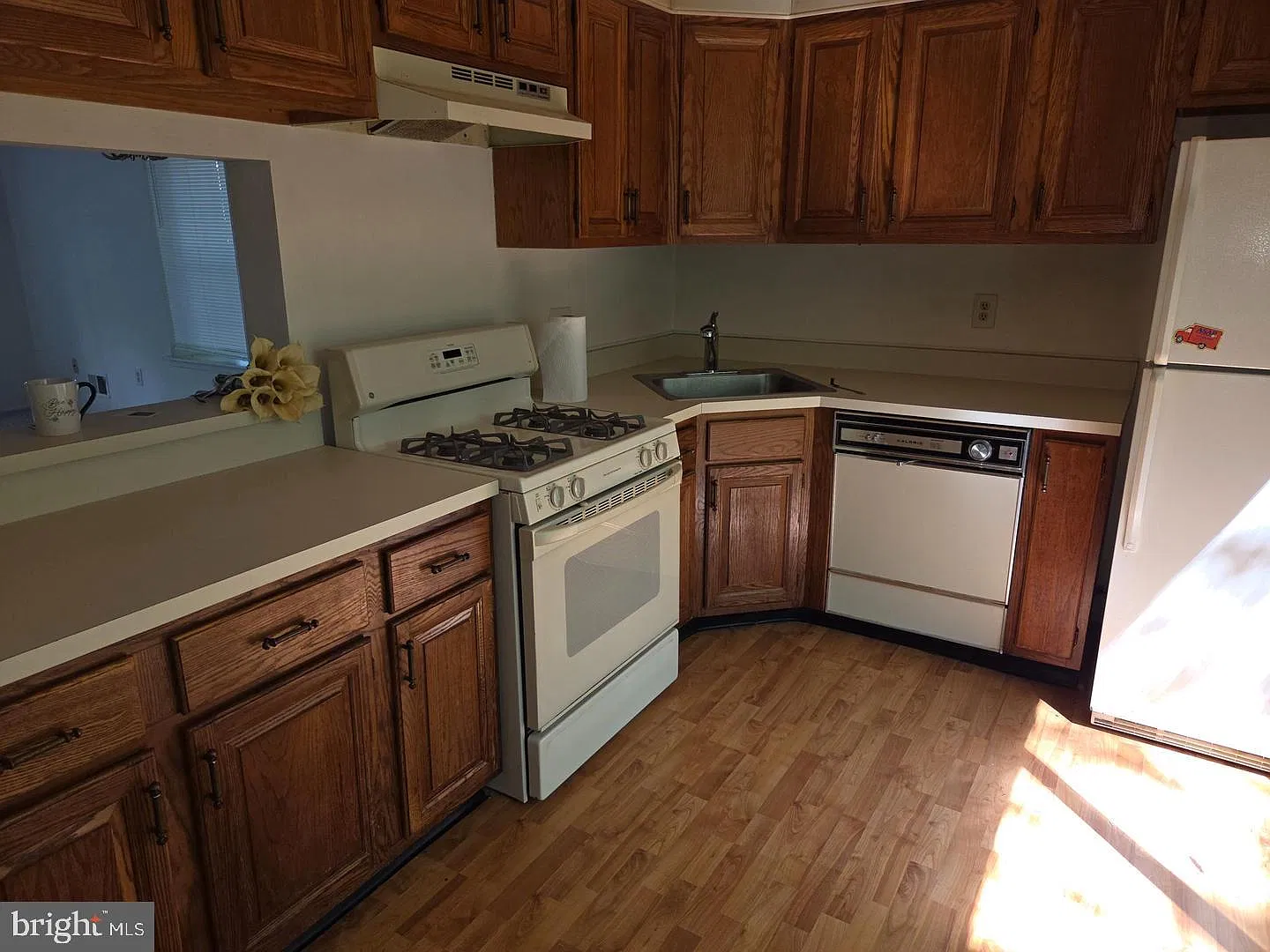 2 bed, 1.5 bath, 1140 sqft, $1,800 — Photo 2