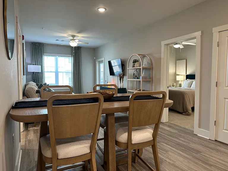 Pine Reserve Apartments — Photo 20