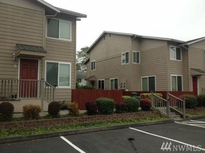 2902 13th St APT 3B, Everett, WA, 98201