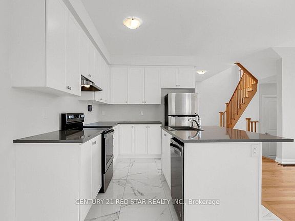 4th image of 842 Sobeski Ave