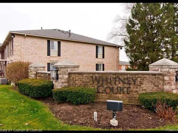 6121 Orchard Lake Rd APT 102, West Bloomfield, MI 48322