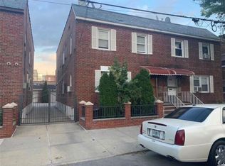 7133 69th St, Ridgewood, NY 11385