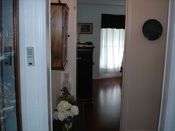 3rd image of 333 Cottonwood Dr