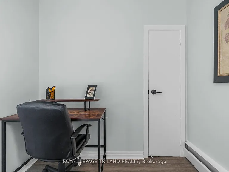 469 Grey St #3 — Photo 15