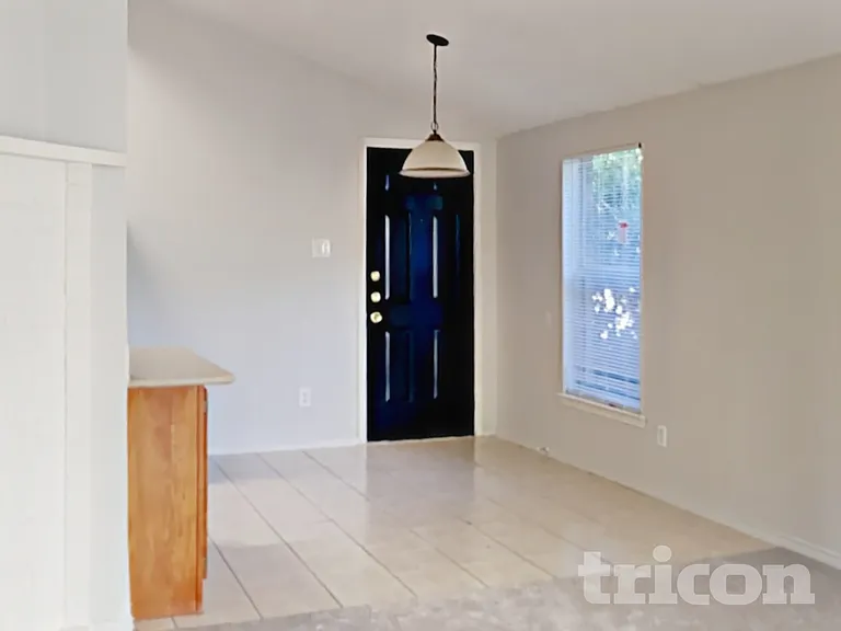 609 S Walnut Creek Dr — Photo 9