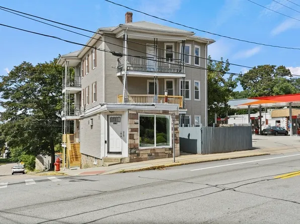 825 Park Ave, Woonsocket, RI 02895