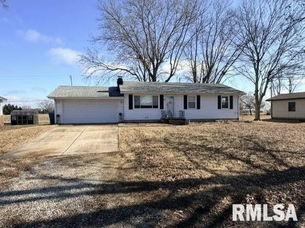 10 Walberta Dr, Rochester, IL 62563