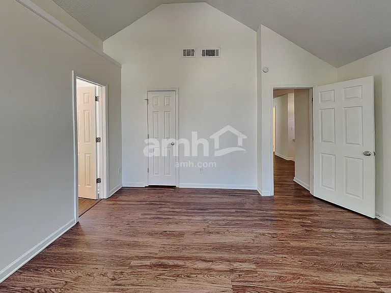 3013 Summer Breeze Dr — Photo 11