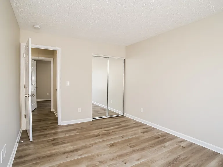 136 Oak Grove Pl — Photo 15