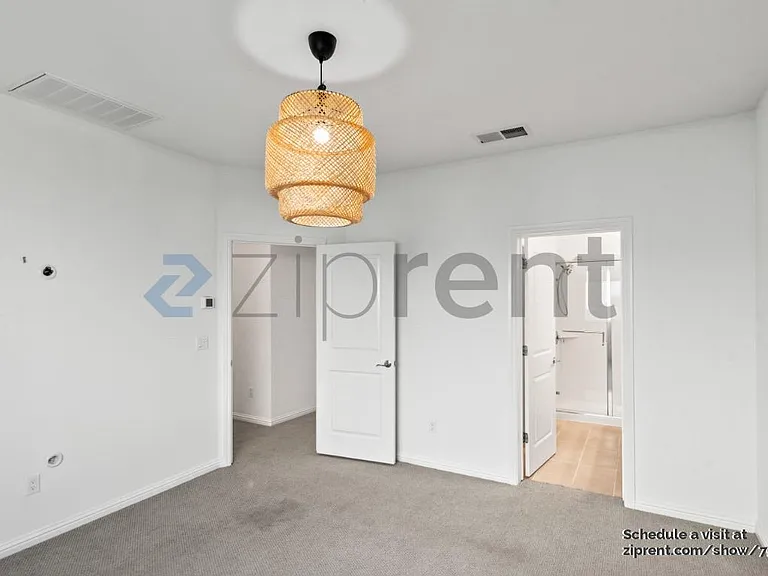 586 Jayne Ct — Photo 18