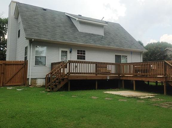 3rd image of 137 Hermitage Dr
