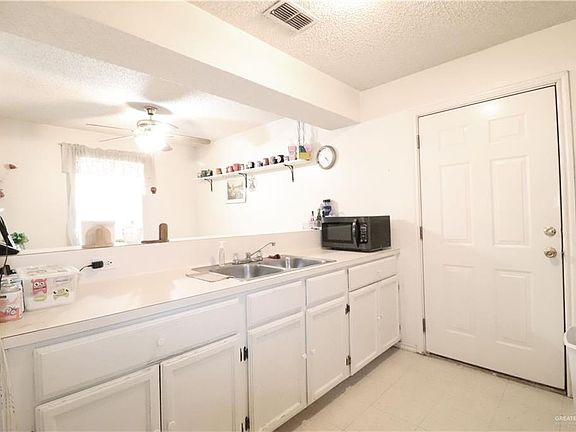 4th image of 2806 Trey Dr