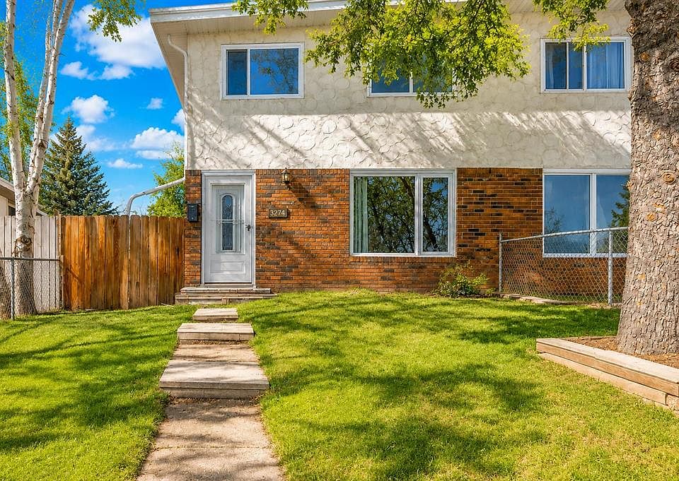 1st image of 3131 E Dover Cres SE