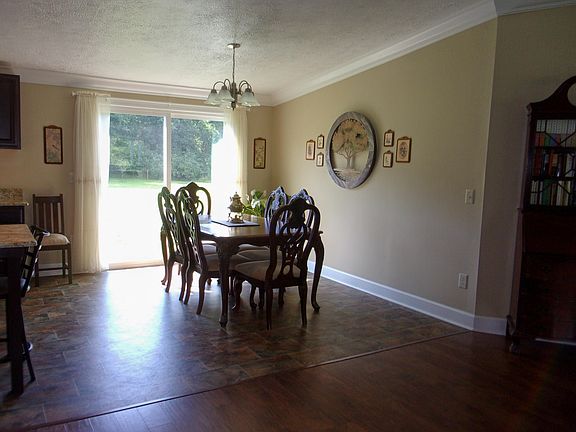 3rd image of 2875 Glasgow Hwy