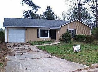 5466 Forest Path Ct, Stone Mountain, GA 30088