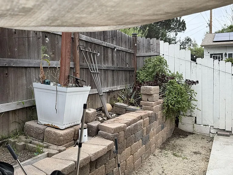 3669 Swift Ave — Photo 4