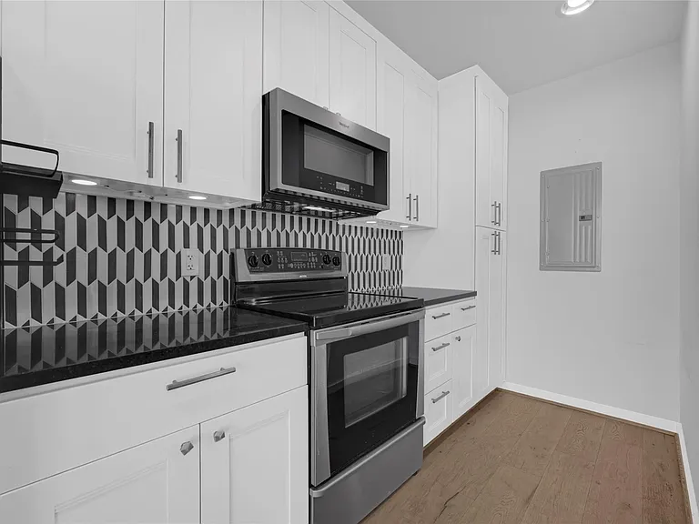 5925 Almeda Rd #10815 — Photo 5